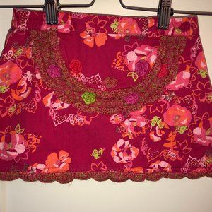 Cakewalk mini skirt girl's sz 2T EUC crocheted trim